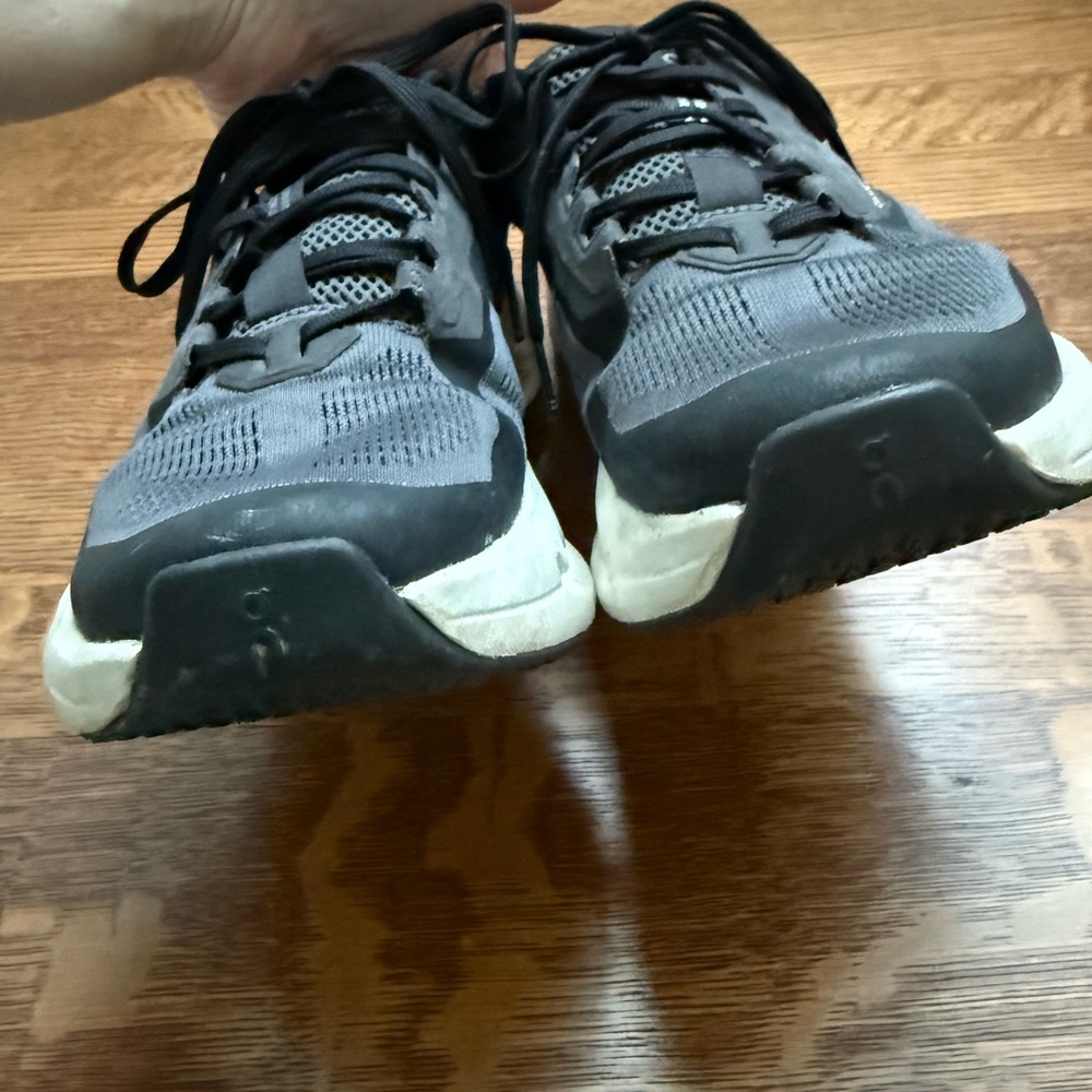 On Cloud Running Cloudrunner 2 Eclipse Black Snea… - image 3